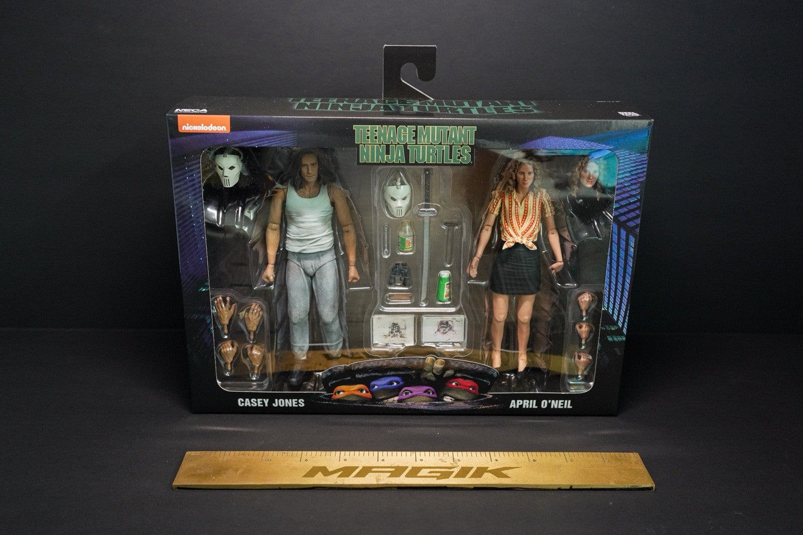 NECA Teenage Mutant Ninja Turtles Action Figures Casey Jones & April O'Neil 2pk