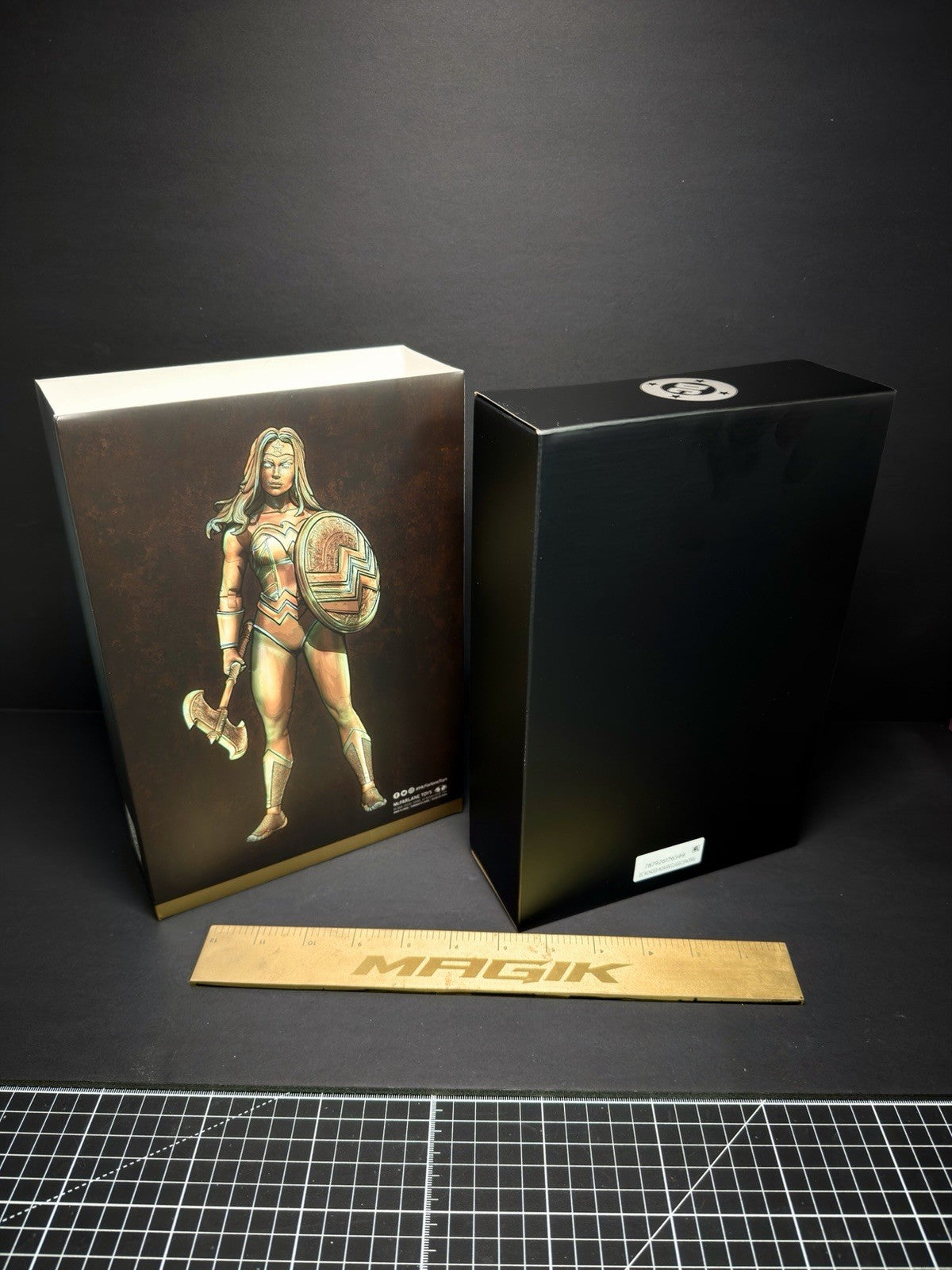DC Multiverse Classic 7"Figure Exclusive Wonder Woman Patina Edition Gold Label