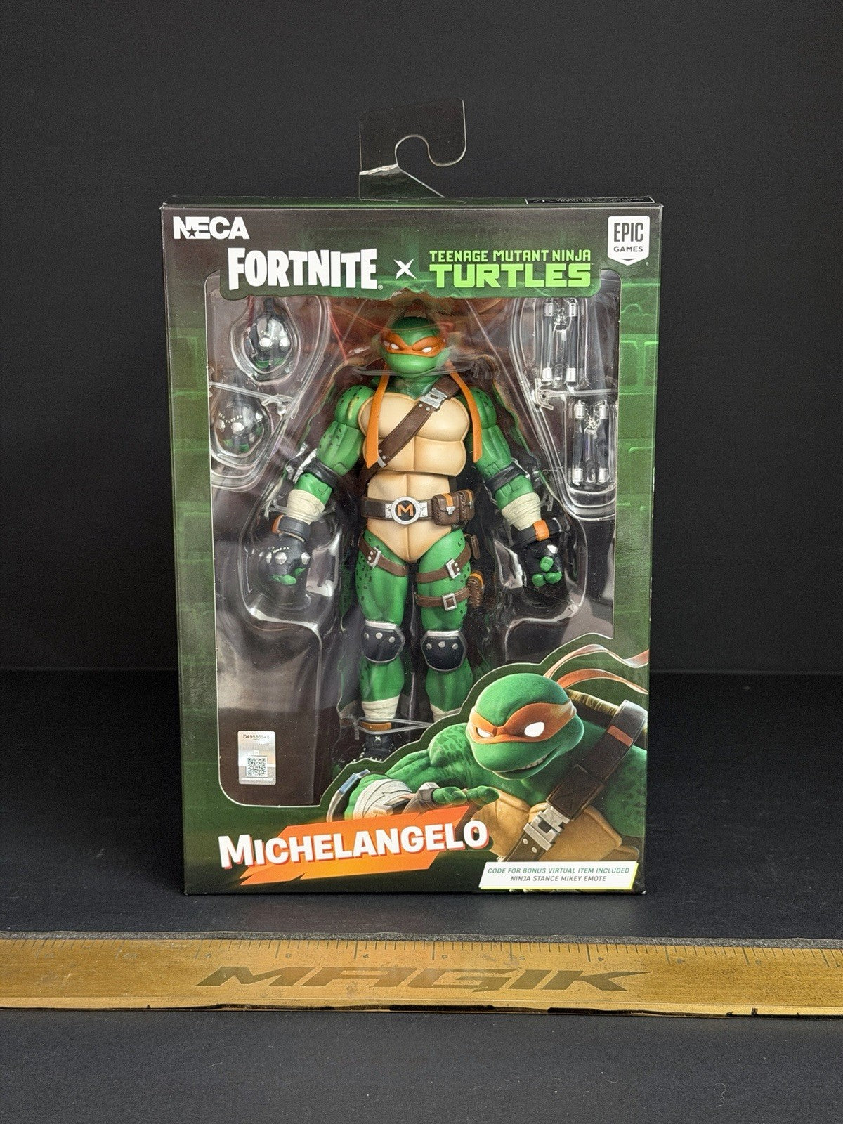 NECA Fortnite x Teenage Mutant Ninja Turtles TMNT Michelangelo 7” Action Figure