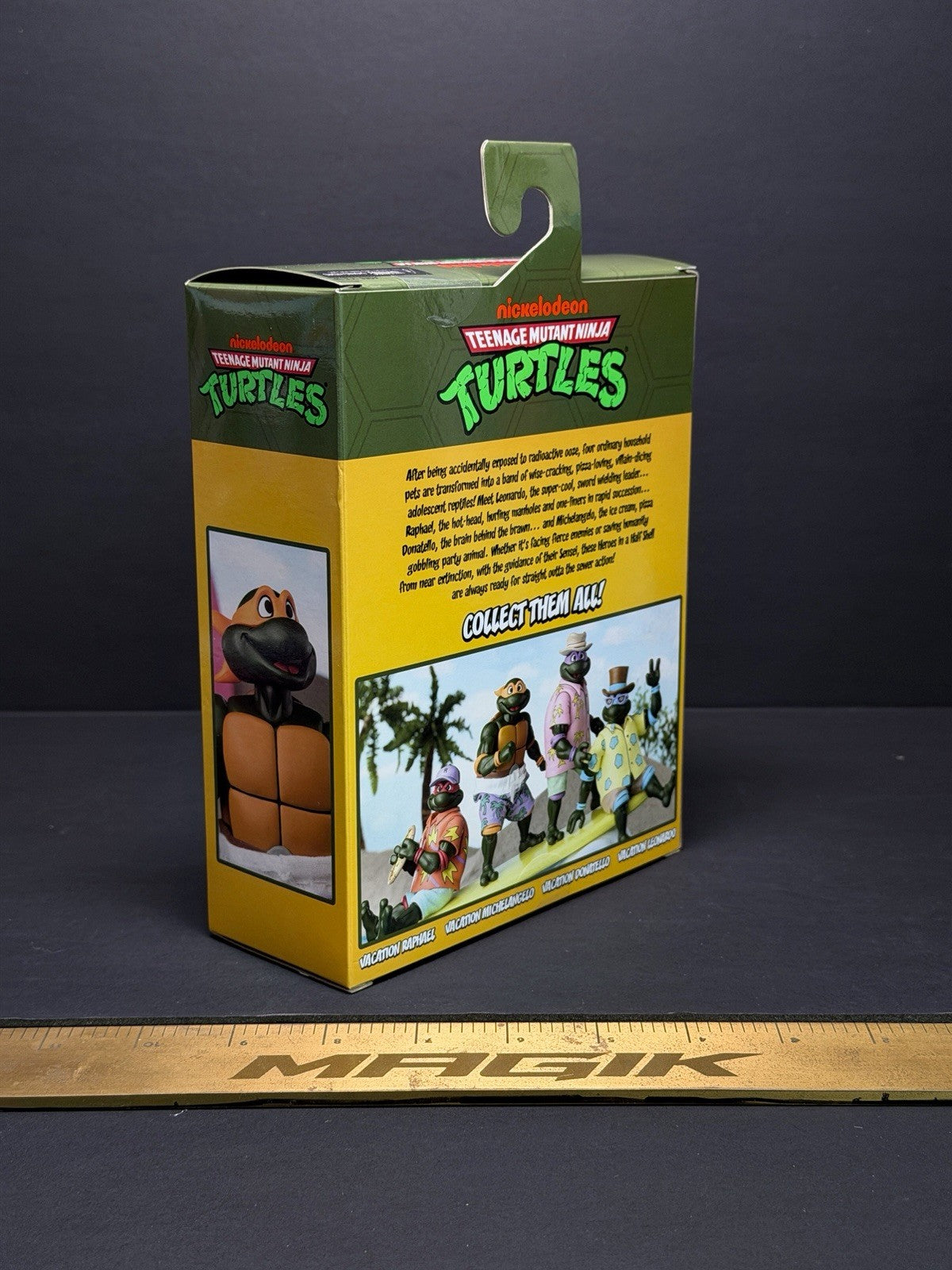 NECA TMNT Vacation Michelangelo Teenage Mutant Ninja Turtles Cartoon 7” Figure