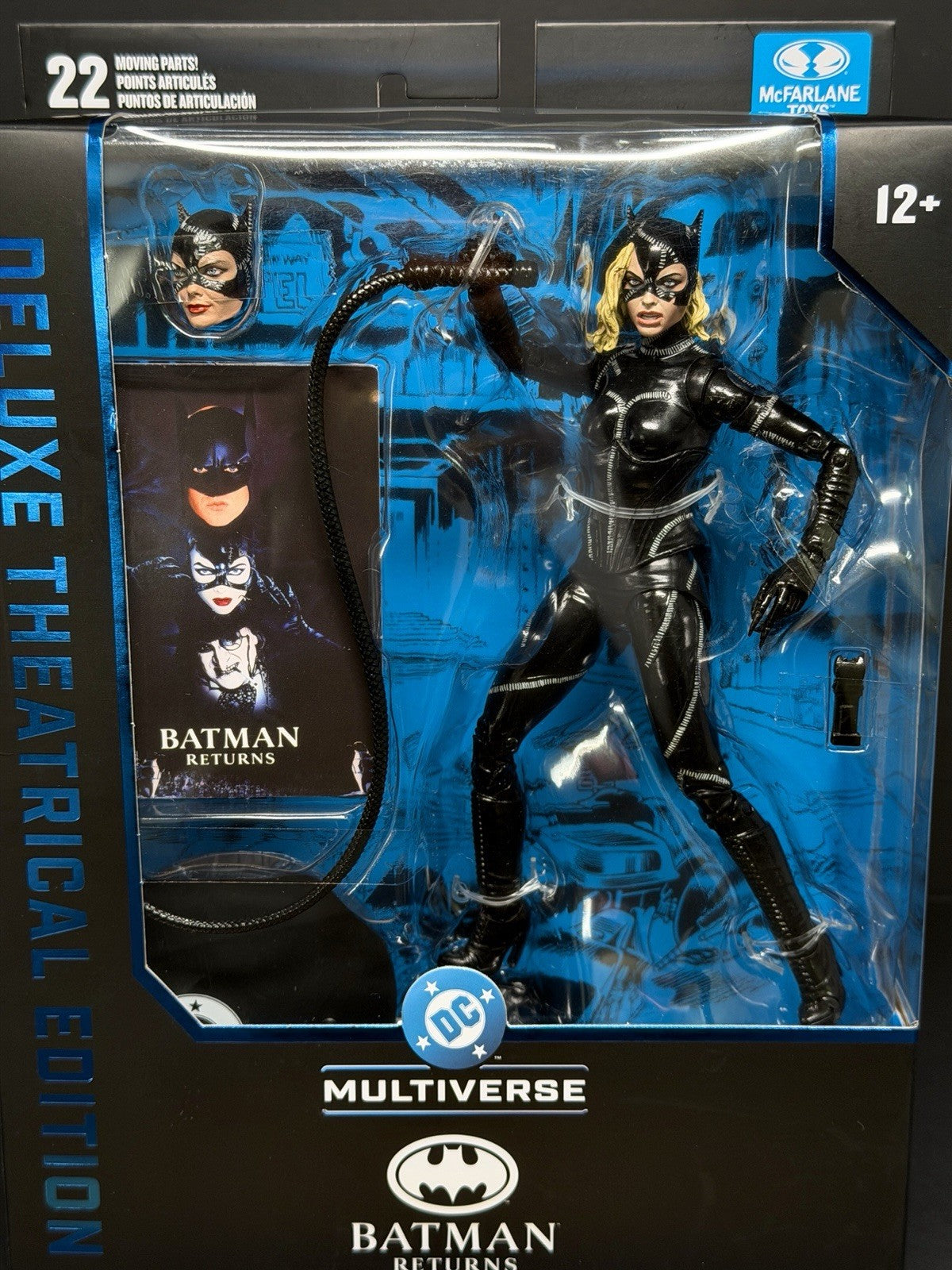 MCFARLANE DC MULTIVERSE CATWOMAN (BATMAN RETURNS 1992) BATTLE DAMAGE EDITION