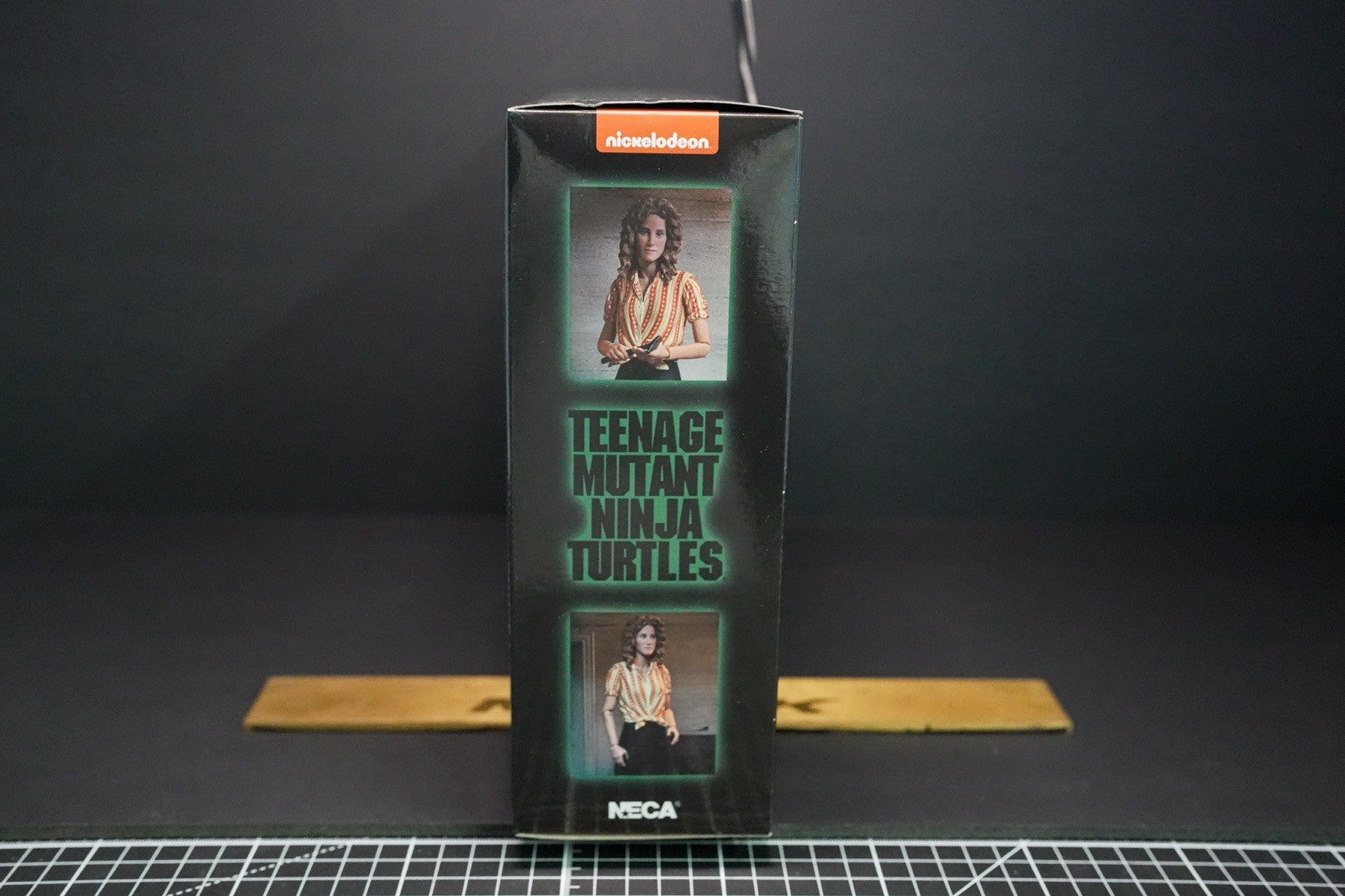 NECA Teenage Mutant Ninja Turtles Action Figures Casey Jones & April O'Neil 2pk