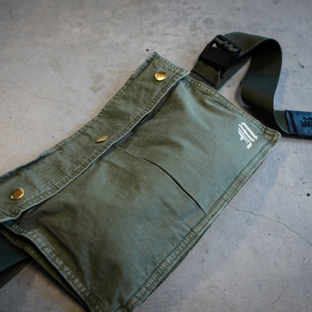 RARE CAPSULE TRAVEL BAG