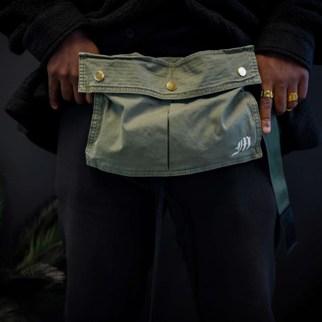 RARE CAPSULE TRAVEL BAG