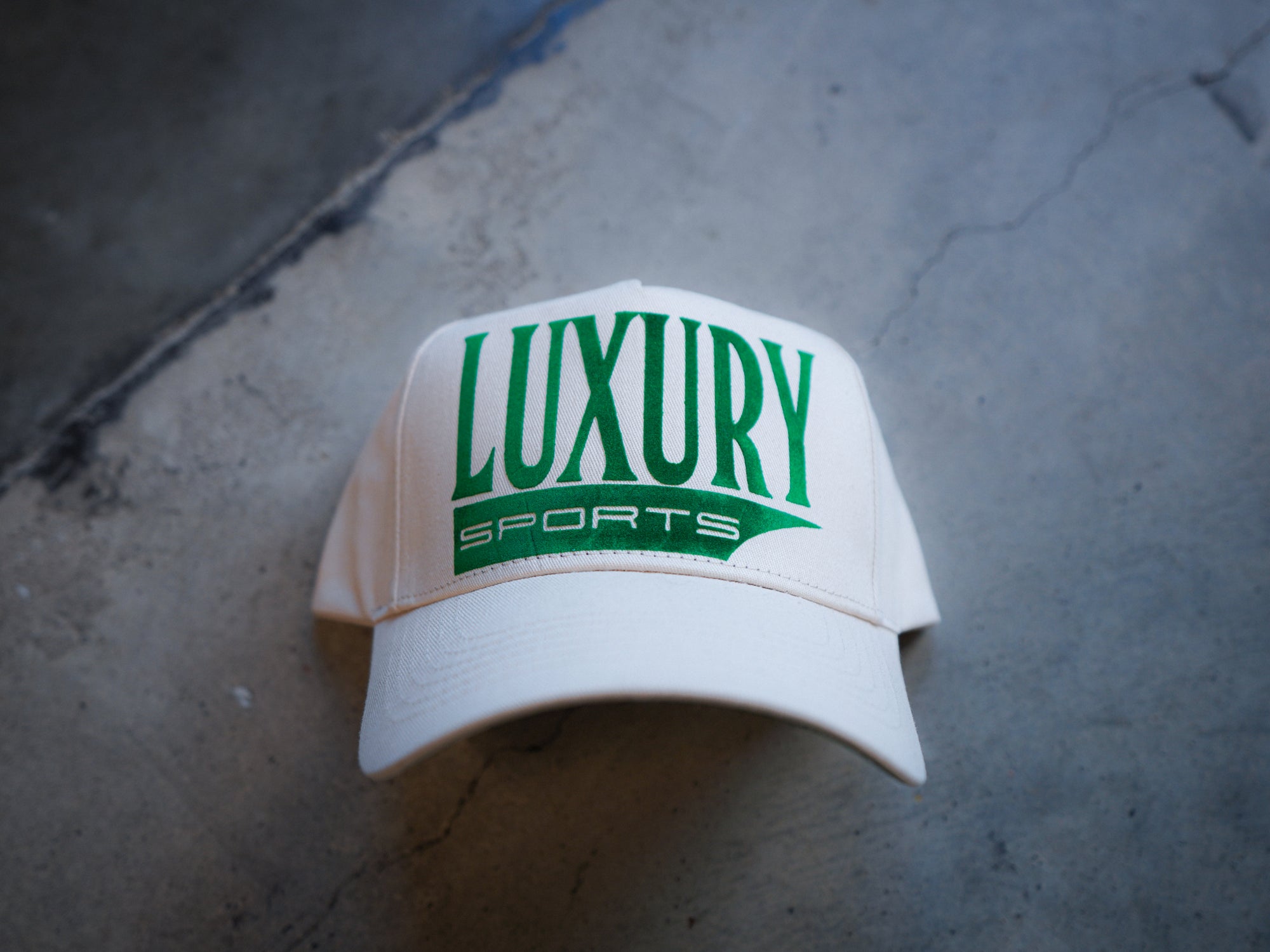 Luxury Sports Snapback - Bone/Turbo Green