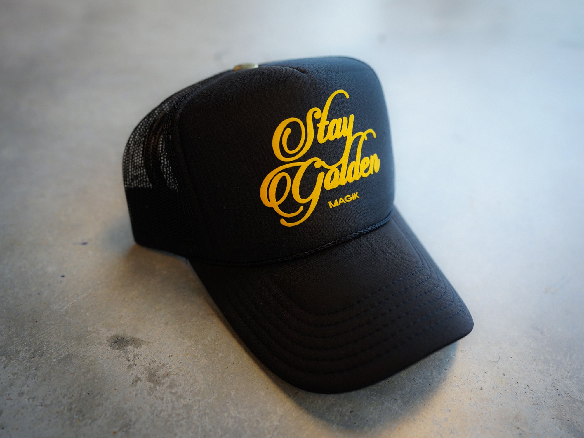 STAY GOLDEN TRUCKER - BLK/GLDN