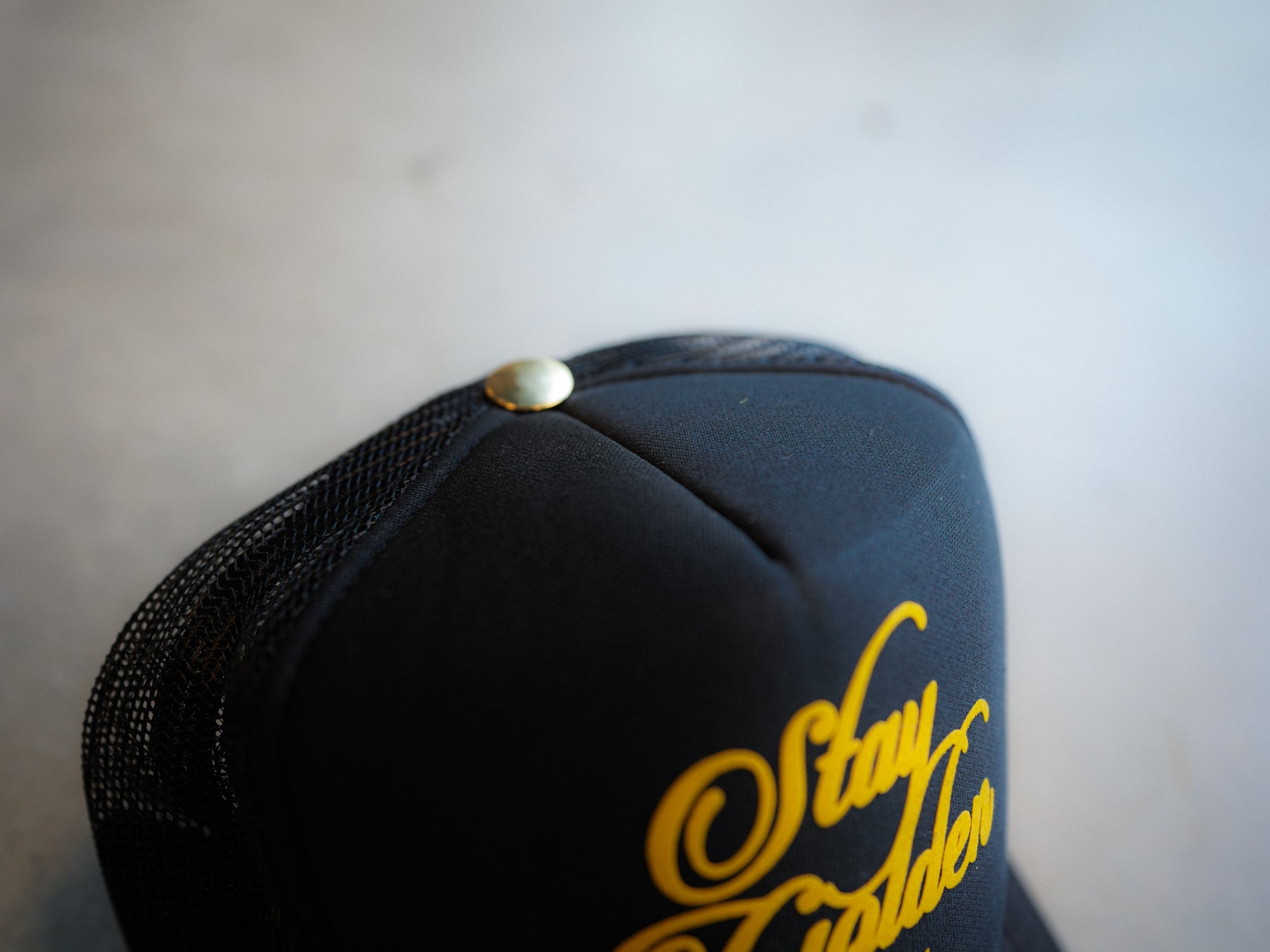 STAY GOLDEN TRUCKER - BLK/GLDN