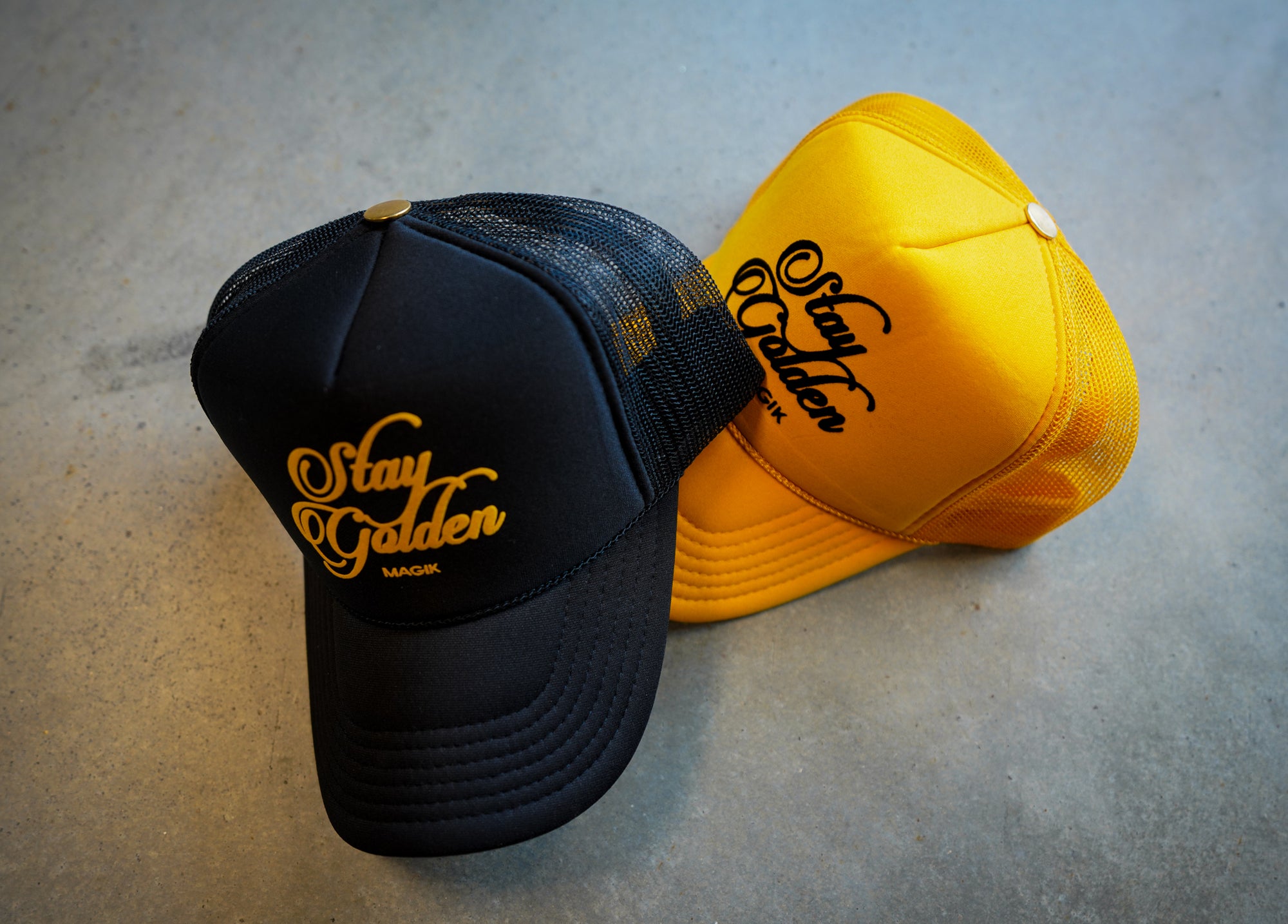 STAY GOLDEN TRUCKER - GLDN/BLK