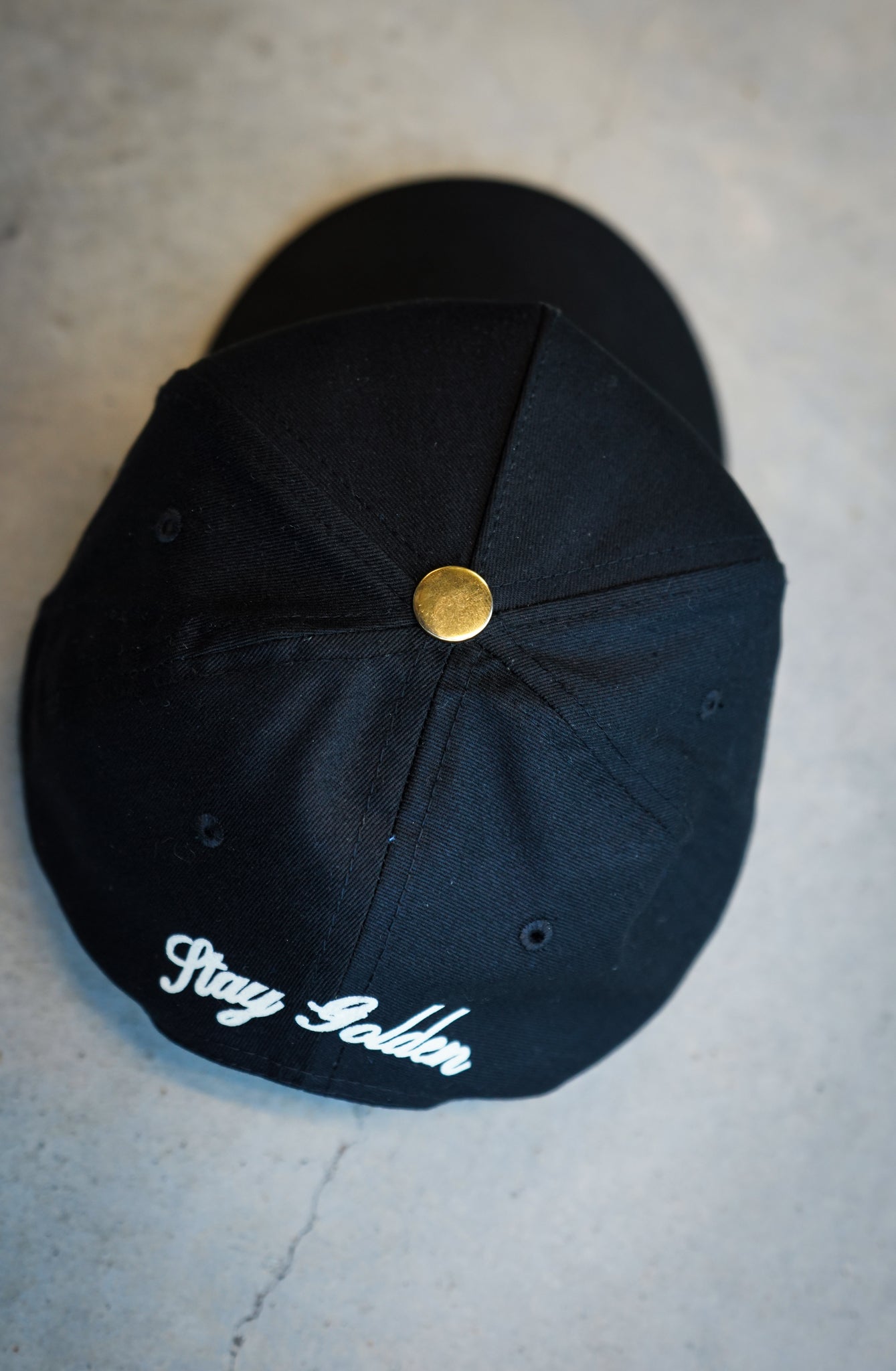 CLASSIC ATELIER SNAPBACK - ONYX/IVORY