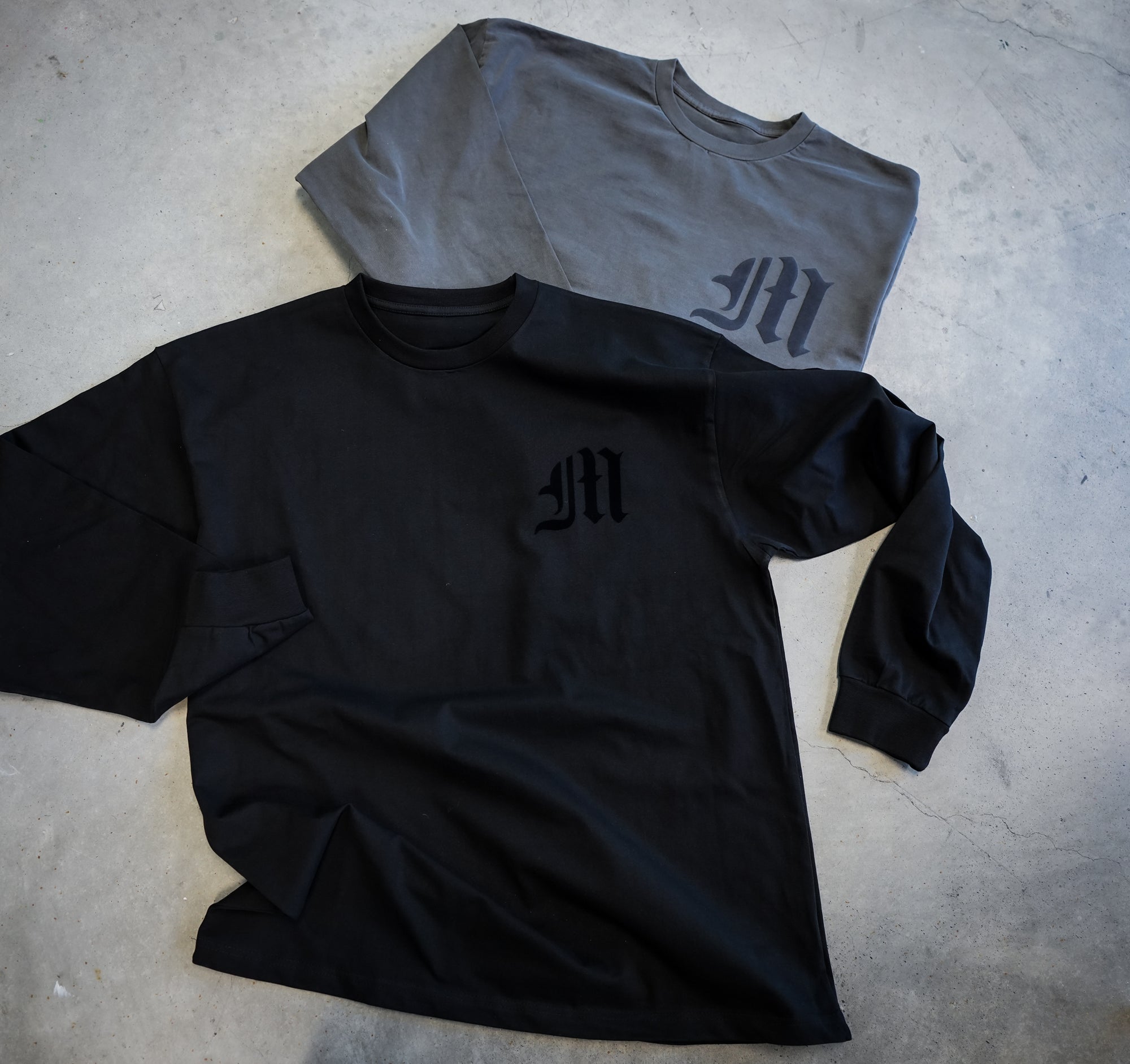 EMBLEM STANDARD LS - ONYX BLACK