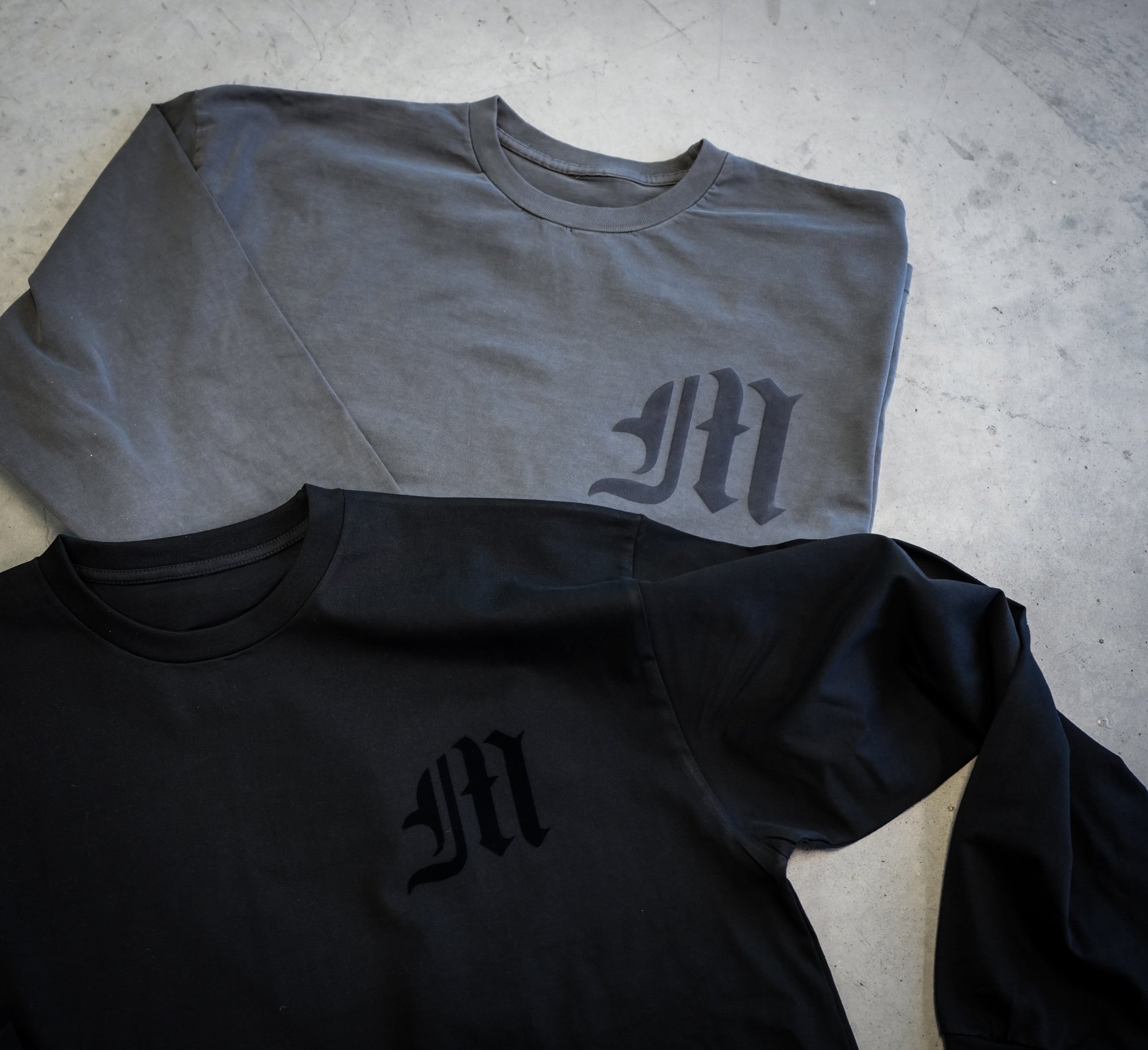 EMBLEM STANDARD LS - ONYX BLACK