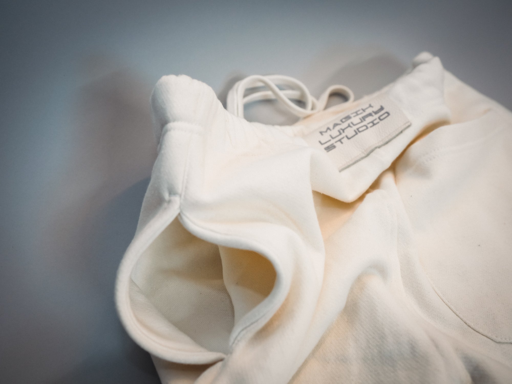 CLASSIC SCRIPT SHORTS